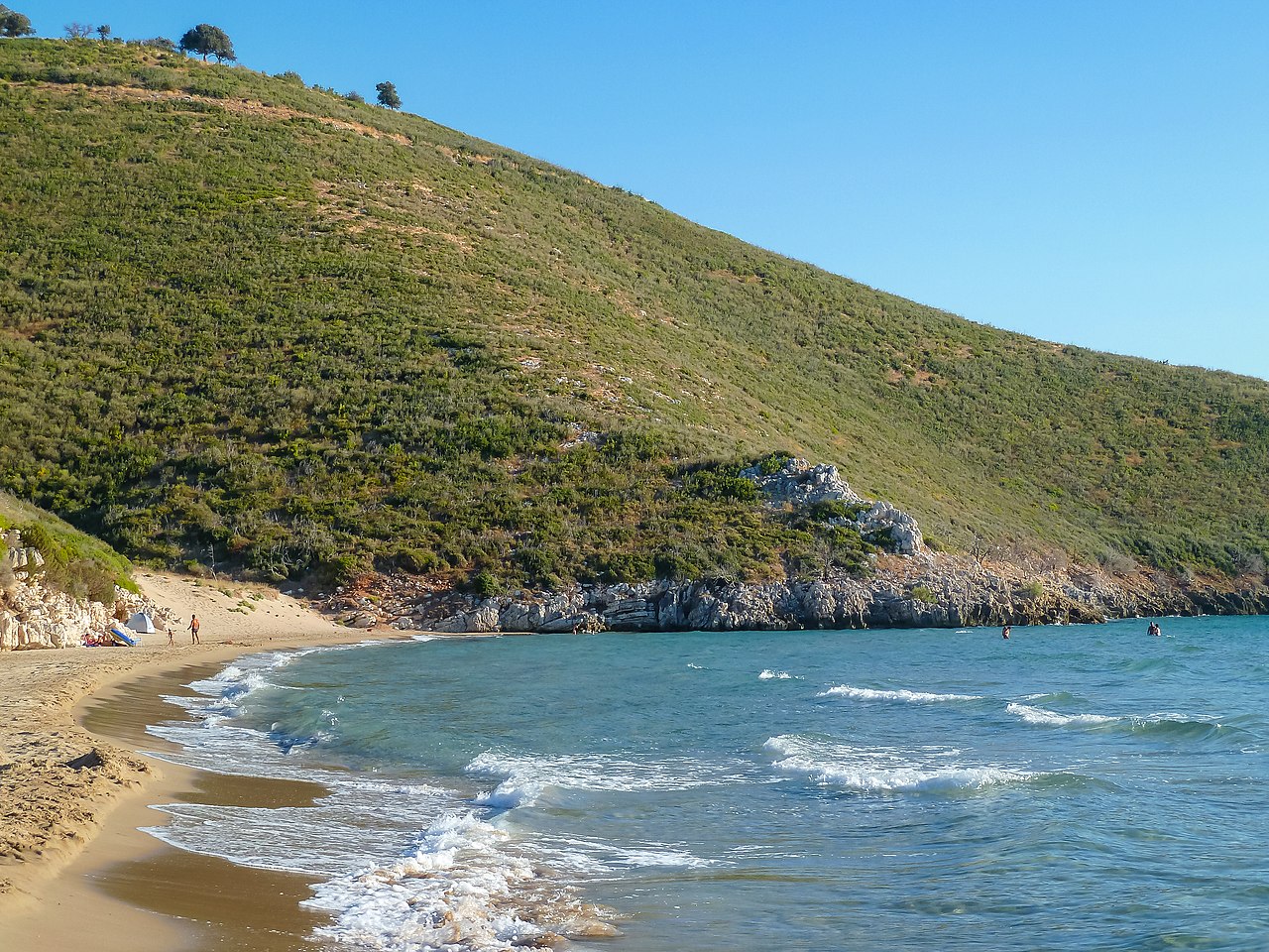 gianniskari beach achaea